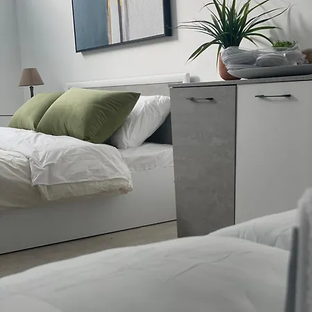 Aiolos Chania Center Luxury Near The Garden Apartment