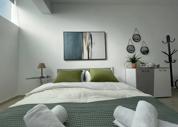 Aiolos Chania Center Luxury Near The Garden *